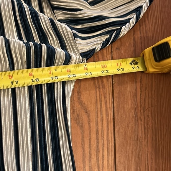 LulaRoe duster sweater, coverup, long vest - Picture 6 of 6